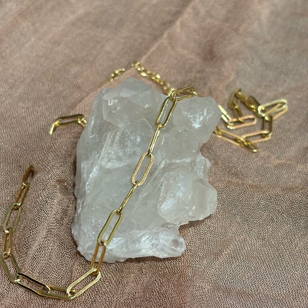Gold link necklace